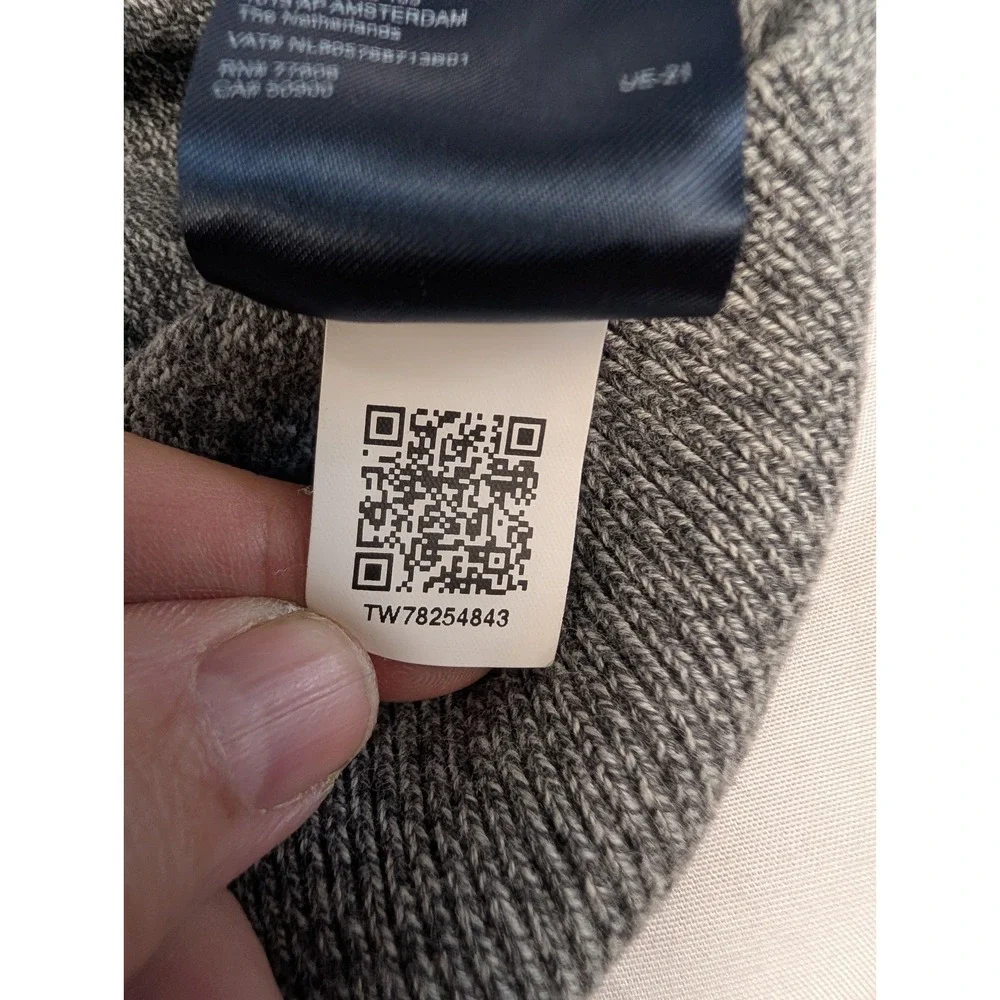 Tommy Hilfiger Knit M Gray Sweater Soft Comfort Cotton Pullover Embroidered Logo